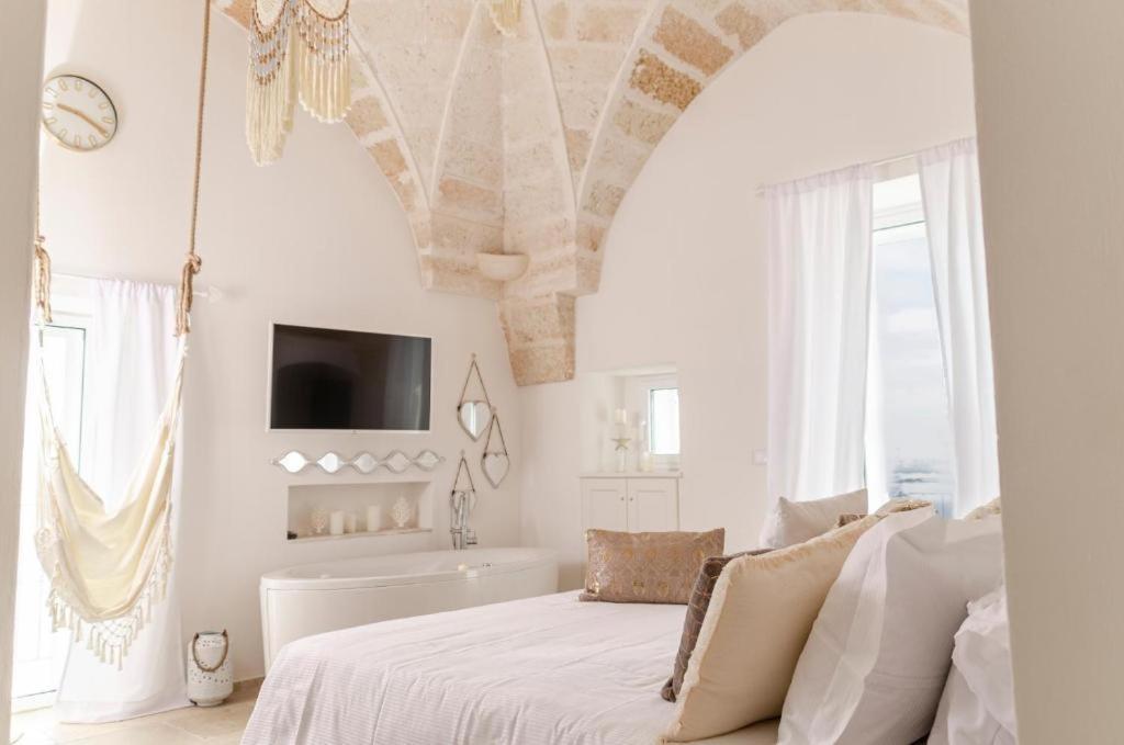 Apulia Charming Suites - Casa Rossa Suite Perla E Suite Corallo Savelletri Exteriör bild